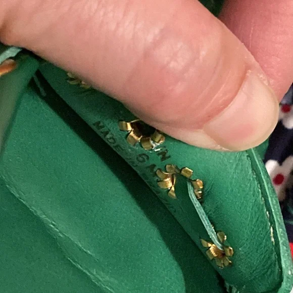 MICHAEL KORS GREEN LOAFERS. SIZE 6. THIS GREEN💚💚 NWOT - Picture 9 of 11